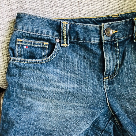 Vintage Tommy Hilfiger Shorts - Picture 2 of 3